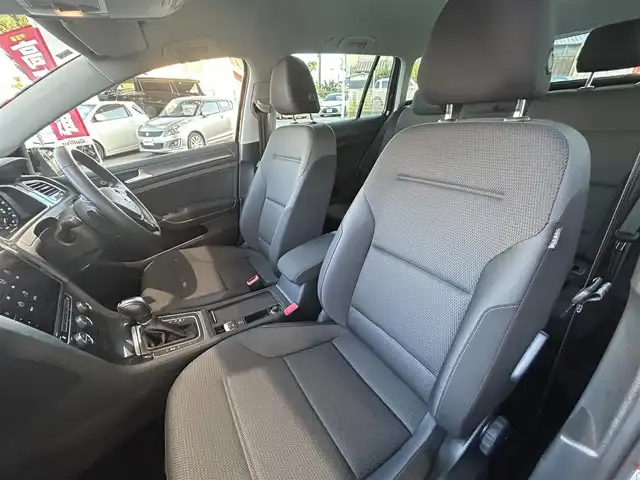 フォルクスワーゲン ゴルフ ヴァリアント TSI コンフォートライン テックエディション 愛知県 2019(平31)年 1.6万km ディープブラックパールエフェクト ターボ　９インチナビ　フルセグＴＶ　ＤＶＤ再生　Ｂｌｕｅｔｏｏｔｈ接続　バックカメラ　ＥＴＣ　レーダークルーズ　ＬＫＡ　デジタルメーター　ＬＥＤライト　オートホールド　アイドリングストップ