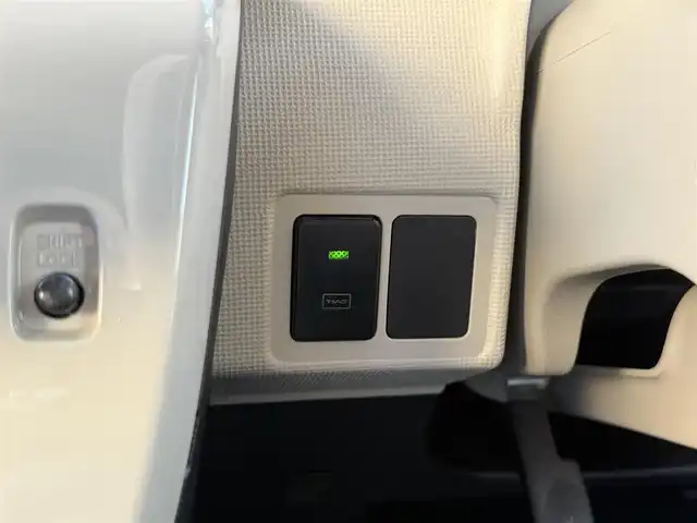 ダイハツ ムーヴ キャンバス X LTD メイクアッフ SA Ⅱ 愛知県 2017(平29)年 2.9万km パールホワイトⅢ/ライトローズマイカメタリックⅡ 2トーン /禁煙車//ワンオーナー//純正メモリナビ//フルセグ/CD/DVD/SD/BT//HDMI/iPod/AM/FM//TVキャンセラー//バックカメラ//前後ドライブレコーダー//両側パワースライドドア//スマートアシストII//衝突回避支援ブレーキ//衝突警報機能//誤発進抑制制御機能//先行車発進お知らせ//VSC//TRC//プッシュスタート//アイドリングストップ//ステアリングスイッチ//オートライト//フォグランプ//オートリトラクタブルミラー//純正ドアバイザー//純正フロアマット//スマートスペアキー//保証書//取扱説明書//記録簿