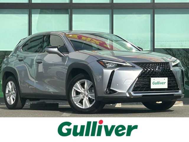 レクサス ＵＸ 和歌山県 2023(令5)年 0.4万km シルバー 三眼LEDヘッドライト/純正ナビ/フルセグTV/パノラミックビューモニター/プリクラッシュセーフティー/レーダークルーズコントロール/レーンディパーチャーアラート/前後ドライブレコーダー/ビルトインETC２．０/純正フロアマット/純正アルミホイール/パワーシート/ポジションメモリー/シートヒーター/ステアリングヒーター/オートライト/オートマチックハイビーム