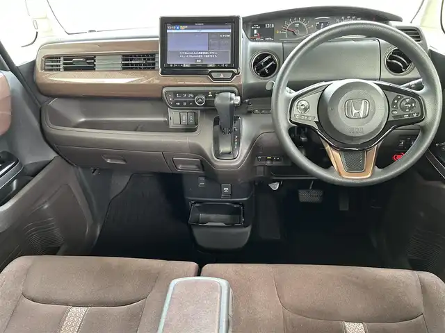 ホンダ Ｎ ＢＯＸ G･L ホンダセンシング カッパーブラウンスタイル 長崎県 2019(令1)年 12.6万km プラチナホワイトパール ワンオーナー/純正ナビ(FM/AM/BT/TV/CD)/純正フロアマット/プッシュスタート/オートライト/ETC/バックカメラ/衝突被害軽減システム/レーンキープアシスト/横滑り防止装置/アイドリングストップ/ABS/USB入力端子×２/取扱説明書/記録簿/保証書