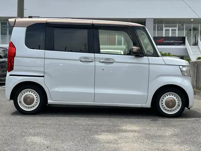 ホンダ Ｎ ＢＯＸ G･L ホンダセンシング カッパーブラウンスタイル 長崎県 2019(令1)年 12.6万km プラチナホワイトパール ワンオーナー/純正ナビ(FM/AM/BT/TV/CD)/純正フロアマット/プッシュスタート/オートライト/ETC/バックカメラ/衝突被害軽減システム/レーンキープアシスト/横滑り防止装置/アイドリングストップ/ABS/USB入力端子×２/取扱説明書/記録簿/保証書