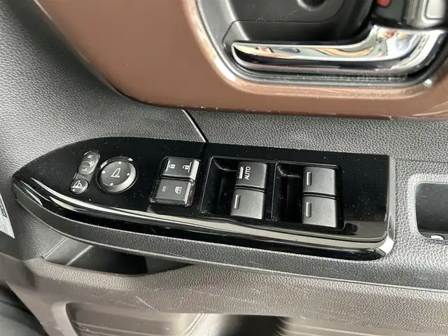 ホンダ Ｎ ＢＯＸ G･L ホンダセンシング カッパーブラウンスタイル 長崎県 2019(令1)年 12.6万km プラチナホワイトパール ワンオーナー/純正ナビ(FM/AM/BT/TV/CD)/純正フロアマット/プッシュスタート/オートライト/ETC/バックカメラ/衝突被害軽減システム/レーンキープアシスト/横滑り防止装置/アイドリングストップ/ABS/USB入力端子×２/取扱説明書/記録簿/保証書