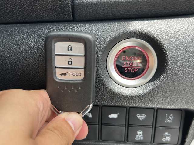 ホンダ ＣＲ－Ｖ EX・マスターピース 岐阜県 2020(令2)年 5.1万km プラチナホワイトパール /ワンオーナー//Gathers SDナビ(VRU-215CVi)/(CD/DVD/フルセグTV/SD/BT)/(AppleCarPlay/MusicRack/USB)//電動パノラミックサンルーフ//ブラウン本革シート/(前席パワーシート/シートヒーター)/(D席シートメモリー)//Honda SENSING/(衝突軽減ブレーキ/誤発進抑制機能)/(歩行者事故低減ステアリング)/(路外逸脱抑制機能/車線維持支援システム)/(渋滞追従機能付アダプティブクルーズコントロール)/(先行車発進お知らせ機能/標識認識機能)/(ブラインドスポットインフォメーション)/(オートハイビーム)//LEDヘッドライト/(シーケンシャルターンシグナルランプ)//ステアリングヒーター//ハンズフリーパワーテールゲート//ビルトインＥＴＣ２.０//パーキングソナー//サイドステップ//パドルシフト//スマートキー//スペアキーx1//純正18インチAW//純正フロアマット