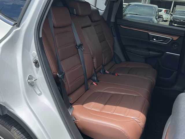 ホンダ ＣＲ－Ｖ EX・マスターピース 岐阜県 2020(令2)年 5.1万km プラチナホワイトパール /ワンオーナー//Gathers SDナビ(VRU-215CVi)/(CD/DVD/フルセグTV/SD/BT)/(AppleCarPlay/MusicRack/USB)//電動パノラミックサンルーフ//ブラウン本革シート/(前席パワーシート/シートヒーター)/(D席シートメモリー)//Honda SENSING/(衝突軽減ブレーキ/誤発進抑制機能)/(歩行者事故低減ステアリング)/(路外逸脱抑制機能/車線維持支援システム)/(渋滞追従機能付アダプティブクルーズコントロール)/(先行車発進お知らせ機能/標識認識機能)/(ブラインドスポットインフォメーション)/(オートハイビーム)//LEDヘッドライト/(シーケンシャルターンシグナルランプ)//ステアリングヒーター//ハンズフリーパワーテールゲート//ビルトインＥＴＣ２.０//パーキングソナー//サイドステップ//パドルシフト//スマートキー//スペアキーx1//純正18インチAW//純正フロアマット