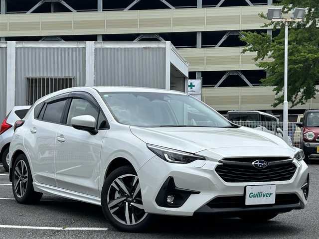 スバル インプレッサ ST－H 静岡県 2023(令5)年 0.2万km クリスタルホワイトP ユーザー買取車両/純正ディーラーナビ/【FM/AM/BT/地デジTV】/純正LEDヘッドライト/純正17インチAW/クルーズコントロール/エンジンスタートボタン/バックカメラ/ETC/USB入力端子/純正フロアマット/パワーシート/横滑り防止装置/コーナーセンサー/MTモード付AT/衝突被害軽減システム/AFS/4WD/ドライブレコーダー/スマートキー/スペアキー×1/アイドリングストップ/AVH（オートビークルホールド）/SRH（ステアリング連携ヘッドランプ）
