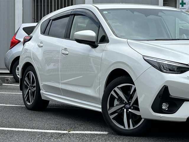 スバル インプレッサ ST－H 静岡県 2023(令5)年 0.2万km クリスタルホワイトP ユーザー買取車両/純正ディーラーナビ/【FM/AM/BT/地デジTV】/純正LEDヘッドライト/純正17インチAW/クルーズコントロール/エンジンスタートボタン/バックカメラ/ETC/USB入力端子/純正フロアマット/パワーシート/横滑り防止装置/コーナーセンサー/MTモード付AT/衝突被害軽減システム/AFS/4WD/ドライブレコーダー/スマートキー/スペアキー×1/アイドリングストップ/AVH（オートビークルホールド）/SRH（ステアリング連携ヘッドランプ）