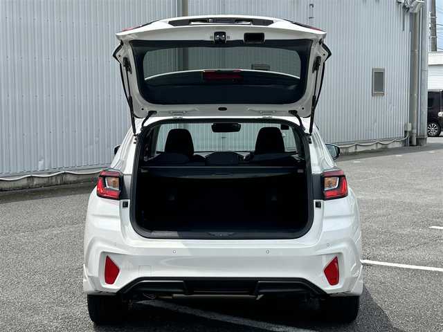 スバル インプレッサ ST－H 静岡県 2023(令5)年 0.2万km クリスタルホワイトP ユーザー買取車両/純正ディーラーナビ/【FM/AM/BT/地デジTV】/純正LEDヘッドライト/純正17インチAW/クルーズコントロール/エンジンスタートボタン/バックカメラ/ETC/USB入力端子/純正フロアマット/パワーシート/横滑り防止装置/コーナーセンサー/MTモード付AT/衝突被害軽減システム/AFS/4WD/ドライブレコーダー/スマートキー/スペアキー×1/アイドリングストップ/AVH（オートビークルホールド）/SRH（ステアリング連携ヘッドランプ）