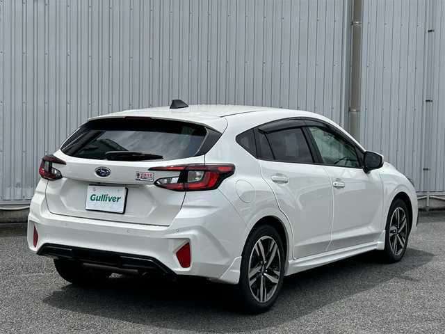 スバル インプレッサ ST－H 静岡県 2023(令5)年 0.2万km クリスタルホワイトP ユーザー買取車両/純正ディーラーナビ/【FM/AM/BT/地デジTV】/純正LEDヘッドライト/純正17インチAW/クルーズコントロール/エンジンスタートボタン/バックカメラ/ETC/USB入力端子/純正フロアマット/パワーシート/横滑り防止装置/コーナーセンサー/MTモード付AT/衝突被害軽減システム/AFS/4WD/ドライブレコーダー/スマートキー/スペアキー×1/アイドリングストップ/AVH（オートビークルホールド）/SRH（ステアリング連携ヘッドランプ）