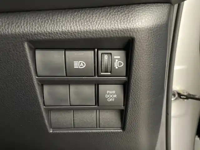 トヨタ ノア S－G 鹿児島県 2023(令5)年 2.5万km ホワイトパールクリスタルシャイン 純正ナビ/(Bluetooth/CD/DVD/USB/AM/FM/HDMI)/地デジフルセグ/純正フリップダウンモニター/バックカメラ/ETC2.0/アダプティブクルーズコントロール/車線逸脱警報/衝突軽減ブレーキ/クリアランスソナー/オートマチックハイビーム/電子パーキングシステム/ブレーキホールド/前席シートヒーター/ウィンカーミラー/電動格納ミラー/フロントフォグランプ/ロールサンシェード/プッシュスタート/純正フロアマット/純正ドアバイザー/純正16インチアルミホイール