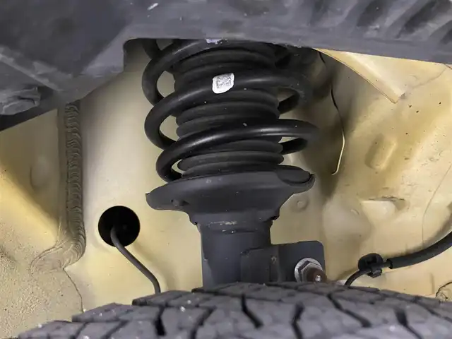 スズキ スペーシア ギア HYBRID XZターボ 岡山県 2020(令2)年 3.1万km アクティブイエロー/ガンメタリック2トーン 社外8インチナビ（AVIC-RL812）/（Bluetooth/CD/DVD/USB/フルセグTV)/全方位カメラ/両側電動スライドドア/シートヒーター(運転席・助手席)/クルーズコントロール/コーナーセンサー(後ろ)/ルーフレール/LEDヘッドライト/オートハイビーム/ステアリングスイッチ/社外ドライブレコーダー(前後)/パドルシフト/ビルトインETC/アイドリングストップ/レーンアシスト/アイドリングストップ/スマートキー(2本)