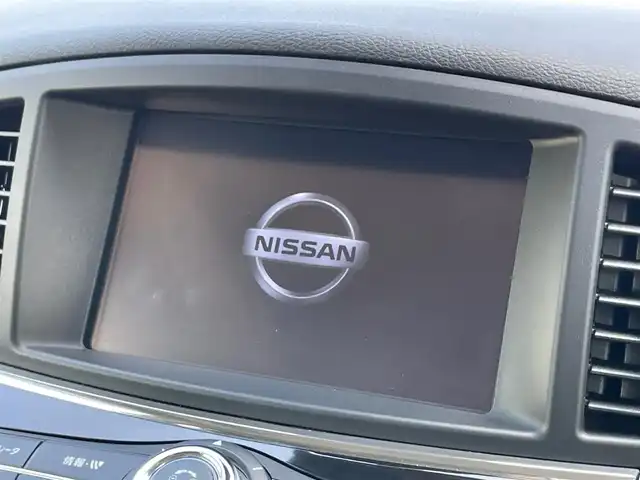 日産 エルグランド 250HWS S アーバンクロム 大阪府 2020(令2)年 3.6万km ファントムブラック 純正ナビ　/　フルセグTV/CD/DVD/Bluetooth/USB/全方位モニター　/後席モニター/社外エアロ　/衝突軽減ブレーキ　/クリアランスソナー　/サンルーフ　/両側パワースライドドア　/レーダークルーズコントロール/レーンキープアシスト/オートマチックハイビーム/オットマン/純正18インチアルミホイール　/純正フロアマット/プッシュスタート　/スマートキー　/ハーフレザー　/ＥＴＣ　/ＬＥＤ