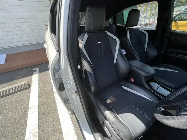 トヨタ ハリアー エレガンス G’s 愛媛県 2016(平28)年 6.1万km ホワイトパールクリスタルシャイン ワンオーナー/純正9インチナビ/(CD/DVD/BT/フルセグ)/バックカメラ/ハーフレザーシート/D席パワーシート/ステアリングスイッチ/オートライト/フォグランプ/ETC