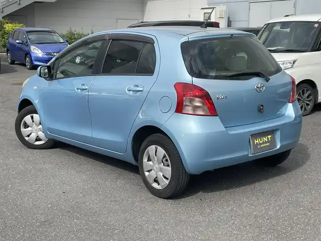 トヨタ ヴィッツ F 千葉県 2006(平18)年 7.9万km ライトブルーマイカメタリック 純正オーディオ/ドアバイザー/フロアマット/ポータブルナビ/電動格納ミラー/リモコンキー