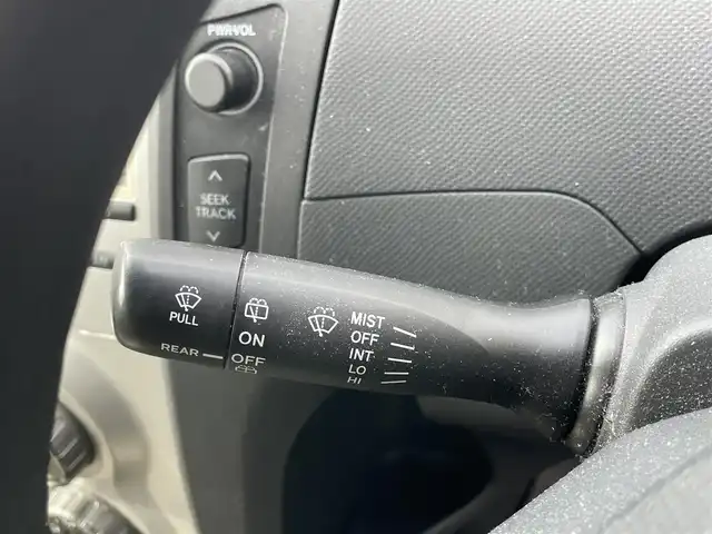 トヨタ ヴィッツ F 千葉県 2006(平18)年 7.9万km ライトブルーマイカメタリック 純正オーディオ/ドアバイザー/フロアマット/ポータブルナビ/電動格納ミラー/リモコンキー