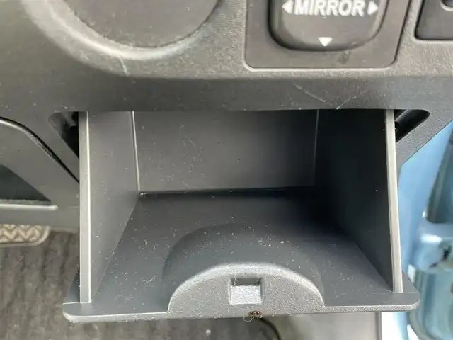 トヨタ ヴィッツ F 千葉県 2006(平18)年 7.9万km ライトブルーマイカメタリック 純正オーディオ/ドアバイザー/フロアマット/ポータブルナビ/電動格納ミラー/リモコンキー