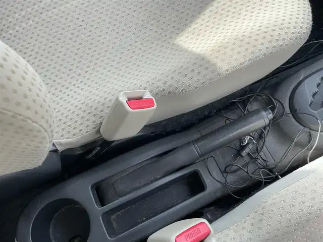 トヨタ ヴィッツ F 千葉県 2006(平18)年 7.9万km ライトブルーマイカメタリック 純正オーディオ/ドアバイザー/フロアマット/ポータブルナビ/電動格納ミラー/リモコンキー