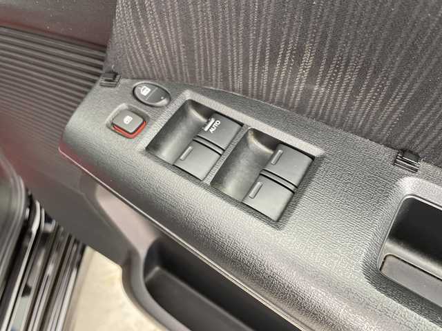 ホンダ フリード スパイク ハイブリット ジャストセレクション 群馬県 2013(平25)年 14.7万km プレミアムスパークルブラックパール 社外オーディオレス　両側電動スライドドア　クルーズコントロール　ハーフレザーシート　横滑り防止機能　オートライト　革巻きステアリング　ステアリングスイッチ　ETC　スマートキー　禁煙車