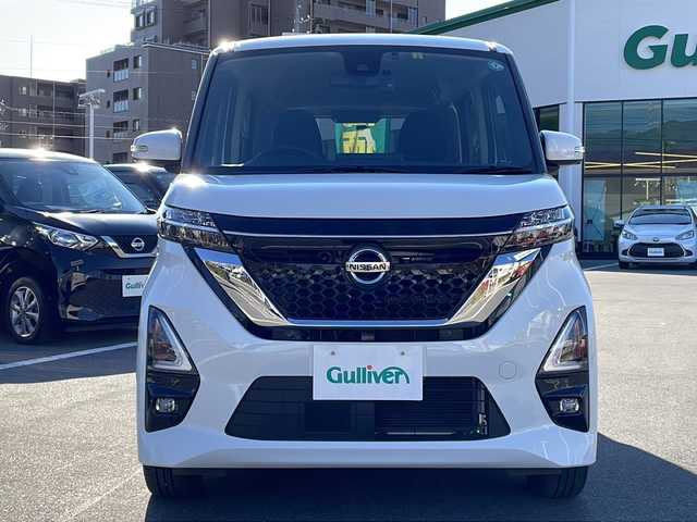 日産 ルークス ハイウェイスター X 長野県 2023(令5)年 1万km ホワイトパール 禁煙車/社外オーディオ（CD/AUX/FM/AM）/・インテリジェントエマージェンシーブレーキ/・踏み間違い衝突防止アシスト/・車線逸脱警報機能/・車線逸脱防止支援システム/・ふらつき警報機能/・標識認識機能/・コーナーセンサー/ETC/ハンズフリー片側電動スライドドア/ドライブレコーダー/シートヒーター/ベンチシート/LEDヘッドライト/フォグランプ/オートライト/スマートキー/Pスタート/電動格納ミラー/純正AWスタッドレス積み込み