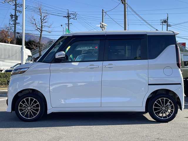 日産 ルークス ハイウェイスター X 長野県 2023(令5)年 1万km ホワイトパール 禁煙車/社外オーディオ（CD/AUX/FM/AM）/・インテリジェントエマージェンシーブレーキ/・踏み間違い衝突防止アシスト/・車線逸脱警報機能/・車線逸脱防止支援システム/・ふらつき警報機能/・標識認識機能/・コーナーセンサー/ETC/ハンズフリー片側電動スライドドア/ドライブレコーダー/シートヒーター/ベンチシート/LEDヘッドライト/フォグランプ/オートライト/スマートキー/Pスタート/電動格納ミラー/純正AWスタッドレス積み込み