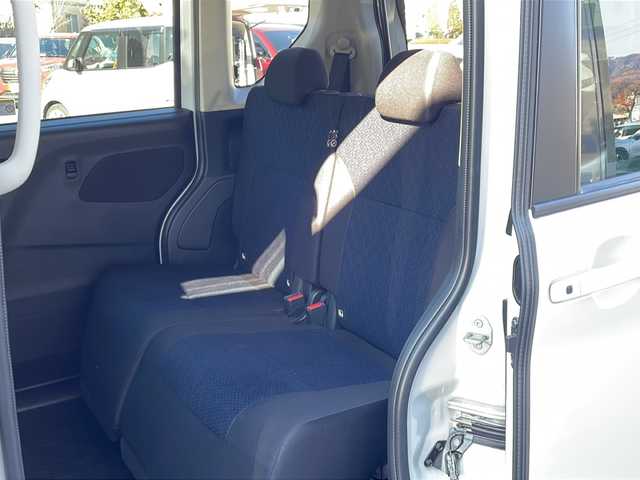 日産 ルークス ハイウェイスター X 長野県 2023(令5)年 1万km ホワイトパール 禁煙車/社外オーディオ（CD/AUX/FM/AM）/・インテリジェントエマージェンシーブレーキ/・踏み間違い衝突防止アシスト/・車線逸脱警報機能/・車線逸脱防止支援システム/・ふらつき警報機能/・標識認識機能/・コーナーセンサー/ETC/ハンズフリー片側電動スライドドア/ドライブレコーダー/シートヒーター/ベンチシート/LEDヘッドライト/フォグランプ/オートライト/スマートキー/Pスタート/電動格納ミラー/純正AWスタッドレス積み込み