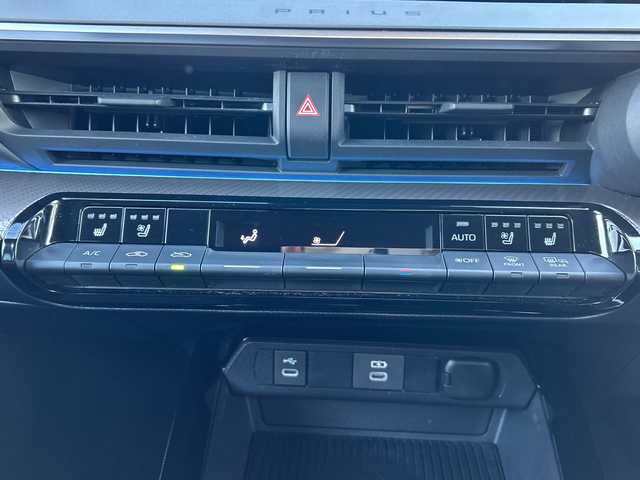 トヨタ プリウス Z 佐賀県 2023(令5)年 1.8万km アティチュードブラックマイカ モデリスタエアロ/純正12.3インチナビ(フルセグ/Bluetooth/Carplay)/全方位カメラ/D/N席シートヒーター・エアーシート/D席パワーシート・メモリーシート/ステアリングヒーター/前後ドライブレコーダー/ビルトイン2.0ETC/置くだけ充電/トヨタセーフティセンス/レーダークルーズコントロール/クリアランスソナー/LEDヘッドライト/オートライト/純正19インチアルミホイール/純正フロアマット