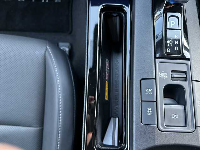 トヨタ プリウス Z 佐賀県 2023(令5)年 1.8万km アティチュードブラックマイカ モデリスタエアロ/純正12.3インチナビ(フルセグ/Bluetooth/Carplay)/全方位カメラ/D/N席シートヒーター・エアーシート/D席パワーシート・メモリーシート/ステアリングヒーター/前後ドライブレコーダー/ビルトイン2.0ETC/置くだけ充電/トヨタセーフティセンス/レーダークルーズコントロール/クリアランスソナー/LEDヘッドライト/オートライト/純正19インチアルミホイール/純正フロアマット