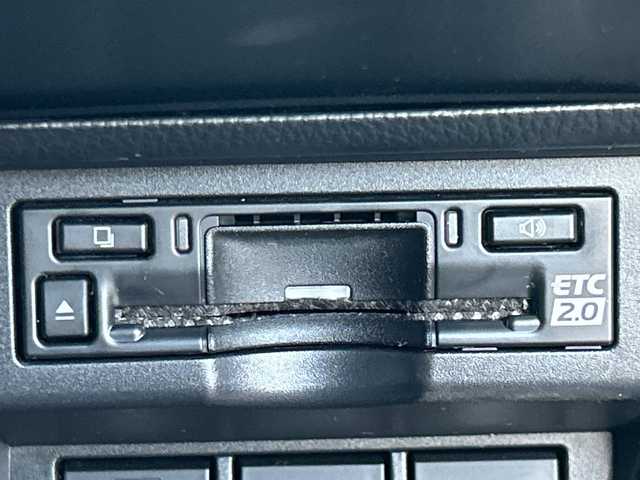 トヨタ プリウス Z 佐賀県 2023(令5)年 1.8万km アティチュードブラックマイカ モデリスタエアロ/純正12.3インチナビ(フルセグ/Bluetooth/Carplay)/全方位カメラ/D/N席シートヒーター・エアーシート/D席パワーシート・メモリーシート/ステアリングヒーター/前後ドライブレコーダー/ビルトイン2.0ETC/置くだけ充電/トヨタセーフティセンス/レーダークルーズコントロール/クリアランスソナー/LEDヘッドライト/オートライト/純正19インチアルミホイール/純正フロアマット