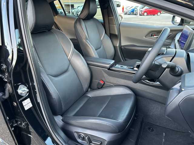 トヨタ プリウス Z 佐賀県 2023(令5)年 1.8万km アティチュードブラックマイカ モデリスタエアロ/純正12.3インチナビ(フルセグ/Bluetooth/Carplay)/全方位カメラ/D/N席シートヒーター・エアーシート/D席パワーシート・メモリーシート/ステアリングヒーター/前後ドライブレコーダー/ビルトイン2.0ETC/置くだけ充電/トヨタセーフティセンス/レーダークルーズコントロール/クリアランスソナー/LEDヘッドライト/オートライト/純正19インチアルミホイール/純正フロアマット