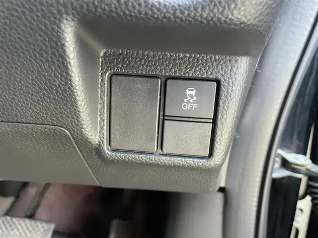 ホンダ Ｎ ＢＯＸ カスタム G L 長崎県 2017(平29)年 8.6万km クリスタルブラックパール ワンオーナー/純正ナビ/（ワンセグ・CD・SD・BT・USB)/ETC/ドライブレコーダー/スマートキー/左パワースライドドア/LEDヘッドライト/オートライト/バックカメラ/横滑り防止/ステアリングスイッチ/スペアキー/新車保証書/取扱説明書