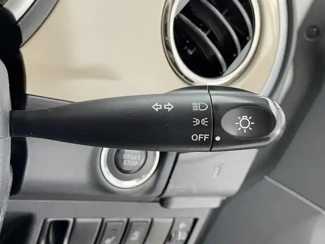 スズキ ラパン X セレクション 滋賀県 2013(平25)年 8.8万km パールホワイト 禁煙車/社外メモリーナビ/・フルセグTV/DVD/SD/Bluetooth/・AVIC-MRZ99/LEDヘッドライト/シートヒーター/ビルトインETC/電動格納ミラー/スマートキー/プッシュスタート/盗難防止装置