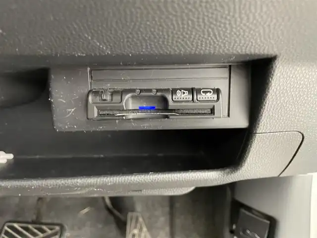 スズキ ラパン X セレクション 滋賀県 2013(平25)年 8.8万km パールホワイト 禁煙車/社外メモリーナビ/・フルセグTV/DVD/SD/Bluetooth/・AVIC-MRZ99/LEDヘッドライト/シートヒーター/ビルトインETC/電動格納ミラー/スマートキー/プッシュスタート/盗難防止装置