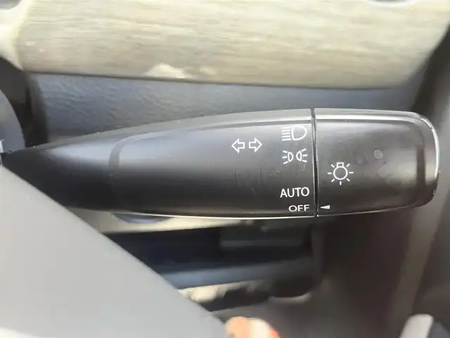 スズキ ハスラー ワンダラー 島根県 2019(平31)年 3.6万km ピュアホワイトパール/ウッディブラウン2トーンルーフ 4WD/純正メモリナビ/フルセグ　/ＤＶＤ再生/Ｂｌｕｅｔｏｏｔｈ　/前席シートヒーター/バックカメラ/ダウンヒルアシストコントロール　/衝突被害軽減システム/レーンアシスト　/純正HIDライト/盗難防止装置/保証書　 　/スペアキー1本/スチールホイール＆サマータイヤ4本セット積込み(5分山)/純正フロアマット/純正スチールホイール