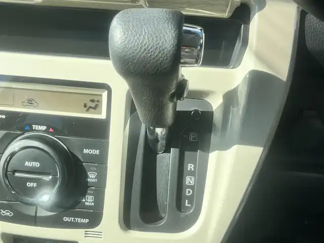 スズキ ハスラー ワンダラー 島根県 2019(平31)年 3.6万km ピュアホワイトパール/ウッディブラウン2トーンルーフ 4WD/純正メモリナビ/フルセグ　/ＤＶＤ再生/Ｂｌｕｅｔｏｏｔｈ　/前席シートヒーター/バックカメラ/ダウンヒルアシストコントロール　/衝突被害軽減システム/レーンアシスト　/純正HIDライト/盗難防止装置/保証書　 　/スペアキー1本/スチールホイール＆サマータイヤ4本セット積込み(5分山)/純正フロアマット/純正スチールホイール