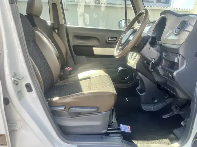 スズキ ハスラー ワンダラー 島根県 2019(平31)年 3.6万km ピュアホワイトパール/ウッディブラウン2トーンルーフ 4WD/純正メモリナビ/フルセグ　/ＤＶＤ再生/Ｂｌｕｅｔｏｏｔｈ　/前席シートヒーター/バックカメラ/ダウンヒルアシストコントロール　/衝突被害軽減システム/レーンアシスト　/純正HIDライト/盗難防止装置/保証書　 　/スペアキー1本/スチールホイール＆サマータイヤ4本セット積込み(5分山)/純正フロアマット/純正スチールホイール