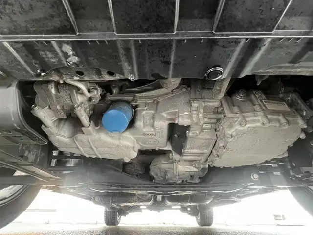 ホンダ ヴェゼル X ホンダセンシング 秋田県 2018(平30)年 8.1万km ルーセブラックM 純正ナビ/衝突軽減システム/フルセグ/４WD/バックカメラ/スマートキー/LEDヘッドライト/純正エンジンスターター/社外アルミ/アイドリングストップ/レーンキープアシスト/クルーズコントロール/前席シートヒーター/ドライブレコーダー/パーキングアシスト/プッシュスタート/純正フロアマット/純正ドアバイザー/ETC/ステアリングスイッチ/寒冷地仕様/オートライト/オートエアコン/パワーステアリング/パワーウィンドウ/横滑り防止/電動格納ウィンカーミラー/保証書/取扱説明書/記録簿