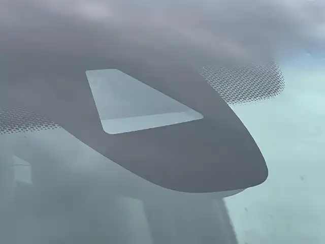 ホンダ ヴェゼル X ホンダセンシング 秋田県 2018(平30)年 8.1万km ルーセブラックM 純正ナビ/衝突軽減システム/フルセグ/４WD/バックカメラ/スマートキー/LEDヘッドライト/純正エンジンスターター/社外アルミ/アイドリングストップ/レーンキープアシスト/クルーズコントロール/前席シートヒーター/ドライブレコーダー/パーキングアシスト/プッシュスタート/純正フロアマット/純正ドアバイザー/ETC/ステアリングスイッチ/寒冷地仕様/オートライト/オートエアコン/パワーステアリング/パワーウィンドウ/横滑り防止/電動格納ウィンカーミラー/保証書/取扱説明書/記録簿