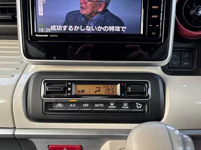 スズキ スペーシア HYBRID X 福岡県 2018(平30)年 4.3万km オフブルーメタリック/ホワイト2トーン ワンオーナー/純正ディーラーナビ/（AM/FM/SD/DISC/Bluetooth/フルセグTV）/両側パワースライドドア/衝突被害軽減システム/横滑り防止装置/レーンキープアシスト/パーキングアシスト/アイドリングストップ/ヒートシート（D）/純正フロアマット/ハンズフリー/ビルトETC/オートライト/電格ミラー/保証書/取扱説明書