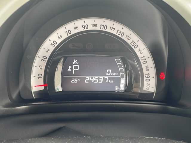 ルノー ルノー トゥインゴ インテンス 静岡県 2021(令3)年 2.5万km 白 ワンオーナー/ディスプレイオーディオ/Bluetooth/バックカメラ/ETC/純正アルミホイール/リヤスポイラー/どtライブレコーダー/黒シートカバー/USB2口/本革ステアリング/アイドリングストップ/クルーズコントロール/キーレス/スペアキー有り/保証書/取扱説明書