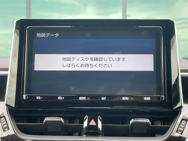 トヨタ カローラ スポーツ ハイブリッドG Z 香川県 2019(平31)年 4.6万km ホワイトパールクリスタルシャイン 登録時走行距離：46044km/純正9インチ「ナビ/フルセグTV/バックカメラ/ドライブレコーダー/ブラインドスポットモニター/レーダークルーズコントロール/レーダー探知機/LEDオートライト/フォグライト/コーナーセンサー/レーンキープアシスト/オートハイビーム/横滑り防止/スマートキー