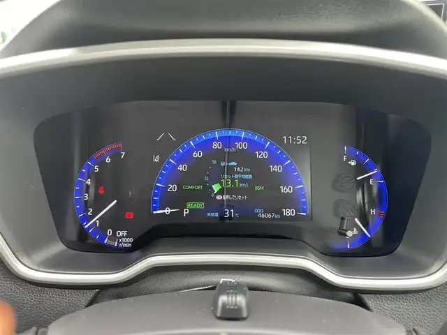 トヨタ カローラ スポーツ ハイブリッドG Z 香川県 2019(平31)年 4.6万km ホワイトパールクリスタルシャイン 登録時走行距離：46044km/純正9インチ「ナビ/フルセグTV/バックカメラ/ドライブレコーダー/ブラインドスポットモニター/レーダークルーズコントロール/レーダー探知機/LEDオートライト/フォグライト/コーナーセンサー/レーンキープアシスト/オートハイビーム/横滑り防止/スマートキー