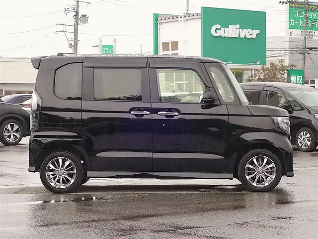 ホンダ Ｎ ＢＯＸ カスタム L 山形県 2023(令5)年 2.8万km クリスタルブラックパール 4WD/ホンダセンシング/パワースライドドア/メモリナビ/　【CD DVD SD USB BT】/フルセグTV/バックカメラ/ETC/ドライブレコーダー/ステアリングスイッチ/レーダークルーズコントロール/オートホールド/シートヒーター/ミラーヒーター/横滑り防止装置/コーナーセンサー/LEDライト/フォグランプ/純正アルミホイール/純正フロアマット/ドアバイザー/保証書、、取説あり