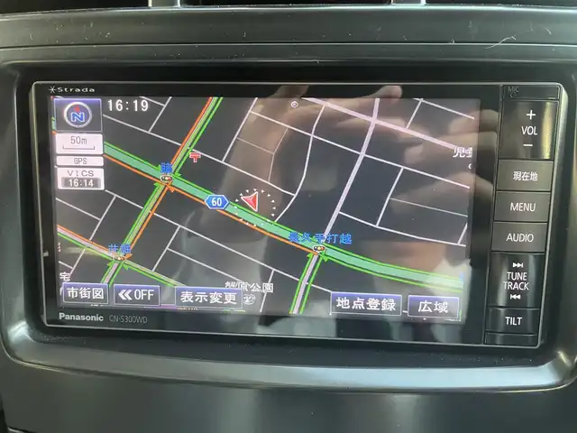 トヨタ プリウス α G 愛知県 2012(平24)年 8.1万km スーパーホワイトⅡ 社外ナビ/(フルセグ/CD/DVD/AM/FM/Bluetooth/USB)/バックカメラ/クルーズコントロール/ビルトインETC/社外前後ドラレコ/純正フロアマット/純正AW16インチ/オートLEDライト/電動格納ミラー/スマートキー×2