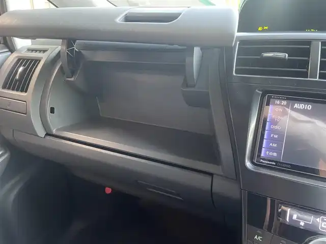 トヨタ プリウス α G 愛知県 2012(平24)年 8.1万km スーパーホワイトⅡ 社外ナビ/(フルセグ/CD/DVD/AM/FM/Bluetooth/USB)/バックカメラ/クルーズコントロール/ビルトインETC/社外前後ドラレコ/純正フロアマット/純正AW16インチ/オートLEDライト/電動格納ミラー/スマートキー×2