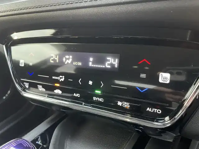 ホンダ ヴェゼル ハイブリッド Z 福岡県 2014(平26)年 6.7万km クリスタルブラックパール 純正７型メモリーナビ（CD）バックモニタークルコンドラレコETCシートヒーター純正LED/マット/アルミスマートキープッシュスタートエンジンスターター