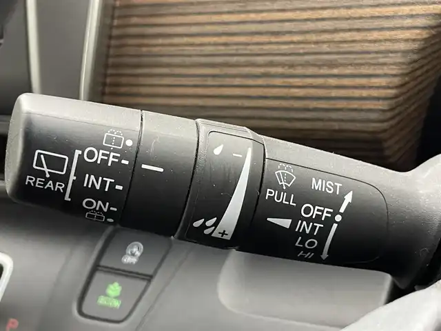 ホンダ フリード クロスター ホンダセンシング 熊本県 2020(令2)年 3万km プラチナホワイトパール 純正ナビ【VXM-204VFi】/・(CD/DVD/フルセグ/BT/SD/USB)/バックカメラ/社外前後ドライブレコーダー/ビルトインETC/両側パワースライドドア/ホンダセンシング/・アダプティブクルーズコントロール/・衝突軽減ブレーキ/・誤発進制御機能/・後方誤発進抑制機能/・近距離衝突軽減ブレーキ/・歩行者事故低減ステアリング/・路外逸脱制御機能/・車線維持支援システム/横滑り防止/アイドリングストップ/純正15インチアルミホイール/革巻きステアリング/ステアリングスイッチ/ハーフレザーシート/ルーフレール/オートライト/LEDヘッドライト/フォグライト/スマートキー/プッシュスタート/スペアキー1本/保証書/取扱説明書
