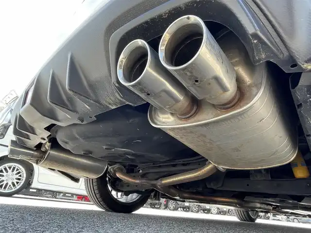 スバル ＷＲＸ Ｓ４ STIスポーツアイサイト 滋賀県 2019(平31)年 1.8万km クリスタルホワイトP ガソリン/4WD(F4)/CVT/8インチ純正ナビ【CN-LX840D】/(FM/AM/CD/DVD/フルセグ/Bluetooth)/前ドライブレコーダー/ETC/バックカメラ/サイドカメラ/アイサイト（ｖｅｒ．３）/・踏み間違い防止アシスト	/・プリクラッシュブレーキアシスト	/・後退時自動ブレーキシステム/・レーンキープアシスト	/・全車速追従機能付クルーズコントロール/運転席・助手席シートヒーター/電動格納ミラー/電動パーキング/ブレーキホールド/革巻きステアリング/ステアリングスイッチ/パドルシフト/オートライト/LEDヘッドライト/フロントフォグ/リヤフォグ/フルオートエアコン/プッシュスタート/スマートキー/スペアキー/純正フロアマット/純正RECAROシート(STI専用)/純正サスペンション/純正マフラー