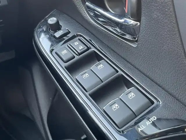 スバル ＷＲＸ Ｓ４ STIスポーツアイサイト 滋賀県 2019(平31)年 1.8万km クリスタルホワイトP ガソリン/4WD(F4)/CVT/8インチ純正ナビ【CN-LX840D】/(FM/AM/CD/DVD/フルセグ/Bluetooth)/前ドライブレコーダー/ETC/バックカメラ/サイドカメラ/アイサイト（ｖｅｒ．３）/・踏み間違い防止アシスト	/・プリクラッシュブレーキアシスト	/・後退時自動ブレーキシステム/・レーンキープアシスト	/・全車速追従機能付クルーズコントロール/運転席・助手席シートヒーター/電動格納ミラー/電動パーキング/ブレーキホールド/革巻きステアリング/ステアリングスイッチ/パドルシフト/オートライト/LEDヘッドライト/フロントフォグ/リヤフォグ/フルオートエアコン/プッシュスタート/スマートキー/スペアキー/純正フロアマット/純正RECAROシート(STI専用)/純正サスペンション/純正マフラー