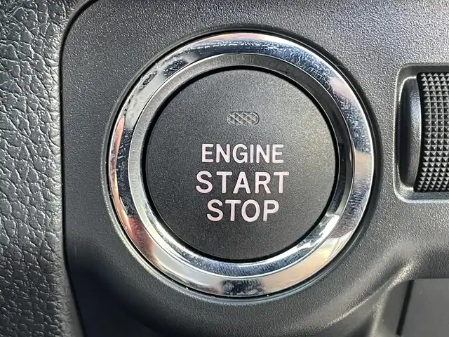 スバル ＷＲＸ Ｓ４ STIスポーツアイサイト 滋賀県 2019(平31)年 1.8万km クリスタルホワイトP ガソリン/4WD(F4)/CVT/8インチ純正ナビ【CN-LX840D】/(FM/AM/CD/DVD/フルセグ/Bluetooth)/前ドライブレコーダー/ETC/バックカメラ/サイドカメラ/アイサイト（ｖｅｒ．３）/・踏み間違い防止アシスト	/・プリクラッシュブレーキアシスト	/・後退時自動ブレーキシステム/・レーンキープアシスト	/・全車速追従機能付クルーズコントロール/運転席・助手席シートヒーター/電動格納ミラー/電動パーキング/ブレーキホールド/革巻きステアリング/ステアリングスイッチ/パドルシフト/オートライト/LEDヘッドライト/フロントフォグ/リヤフォグ/フルオートエアコン/プッシュスタート/スマートキー/スペアキー/純正フロアマット/純正RECAROシート(STI専用)/純正サスペンション/純正マフラー