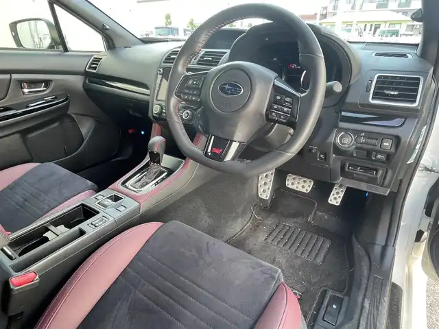 スバル ＷＲＸ Ｓ４ STIスポーツアイサイト 滋賀県 2019(平31)年 1.8万km クリスタルホワイトP ガソリン/4WD(F4)/CVT/8インチ純正ナビ【CN-LX840D】/(FM/AM/CD/DVD/フルセグ/Bluetooth)/前ドライブレコーダー/ETC/バックカメラ/サイドカメラ/アイサイト（ｖｅｒ．３）/・踏み間違い防止アシスト	/・プリクラッシュブレーキアシスト	/・後退時自動ブレーキシステム/・レーンキープアシスト	/・全車速追従機能付クルーズコントロール/運転席・助手席シートヒーター/電動格納ミラー/電動パーキング/ブレーキホールド/革巻きステアリング/ステアリングスイッチ/パドルシフト/オートライト/LEDヘッドライト/フロントフォグ/リヤフォグ/フルオートエアコン/プッシュスタート/スマートキー/スペアキー/純正フロアマット/純正RECAROシート(STI専用)/純正サスペンション/純正マフラー