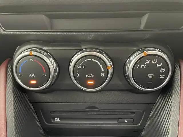 マツダ ＣＸ－３ 岡山県 2016(平28)年 5万km クリスタルホワイトパールマイカ プッシュスタート/フルセグテレビ/バックカメラ/アイドリングストップ/クルーズコントロール/スマートキー/純正１８インチアルミホイール/純正ナビ/純正フロアマット/ドアバイザー/ETC/ハーフレザーシート